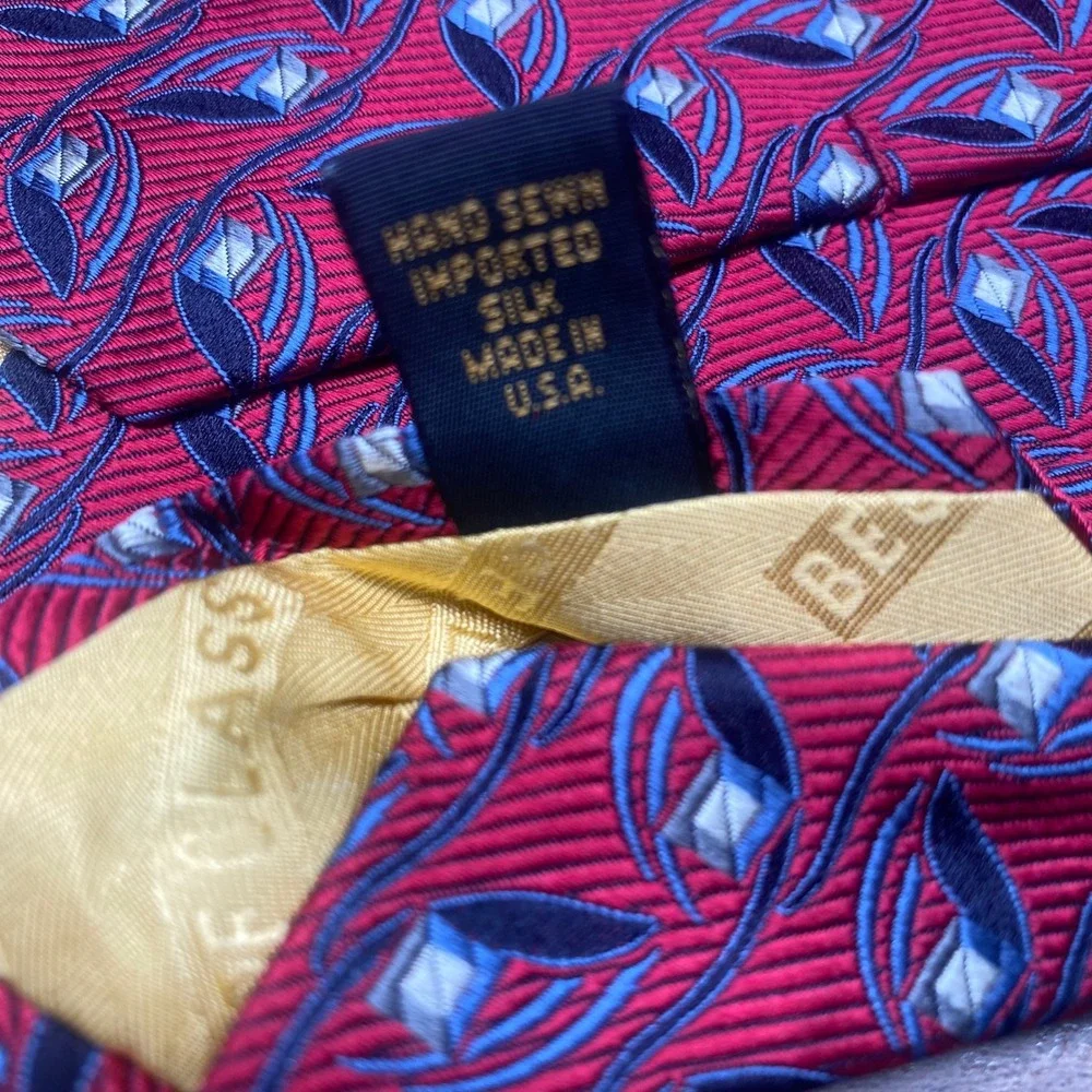 VTG Robert Talbott Tie Mens Best of Class Red Floral Silk USA NEW